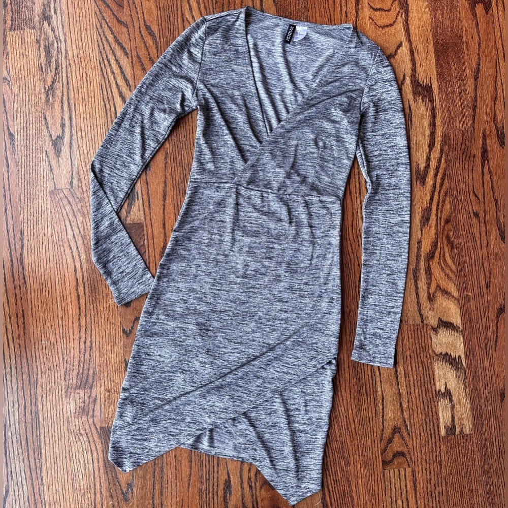 DIVIDED H&M Gray Marled V-Neck Bodycon long sleeve Dress with slit Size Medium 6